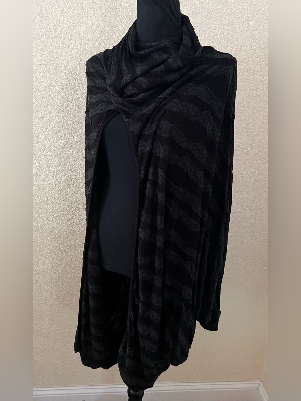 Alembika Black Charcoal Textured Wave Knit Drape Open Cardigan S/M Lagenlook